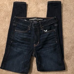 American Eagle Outfitters Hi-Rise Jegging